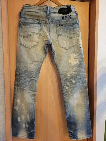 Lee x Hurley/리 x 할리 콜라보 더블 네임 데님 청바지