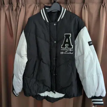 ayane 바시티 자켓 다운 자켓 사이즈 38