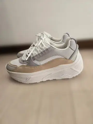 여성용 통굽 스니커즈