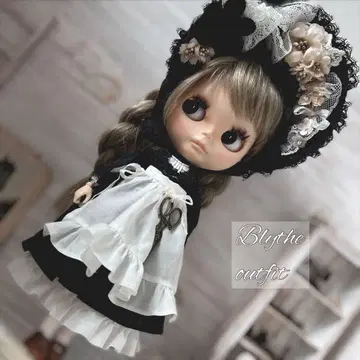 #406 네오 브라이스 아웃핏 화이트 블랙 보닛 코디