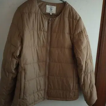 AIGLE 노카라 충전솜 점퍼