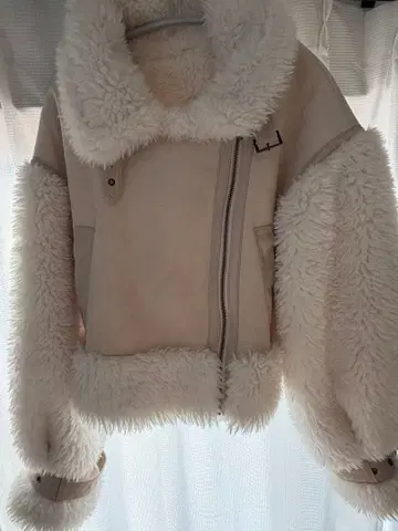 MURUA 무스탕 스타일 숏 자켓