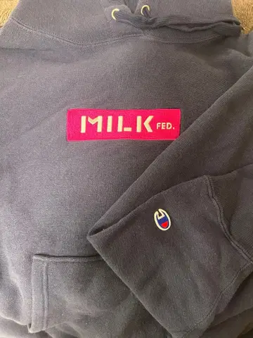 MILK FED. champion 콜라보 네이비 후드티