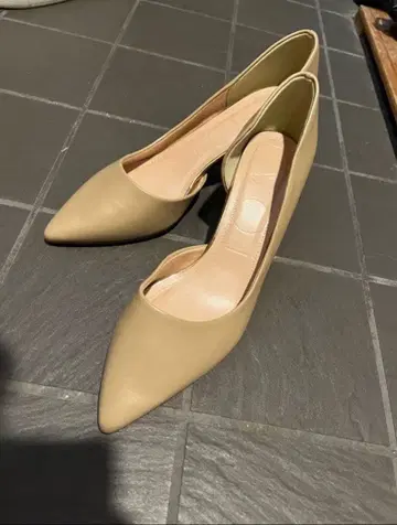 EVOL 베이지 펌프스 24.0 하이힐 8cm