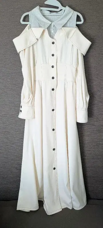 오프숄더 아이보리 셔츠 원피스