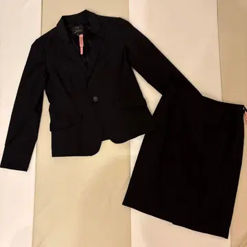 23구 스커트 정장 세트 36 사이즈