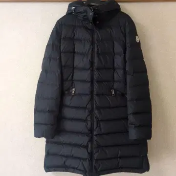MONCLER 블랙 여성용 다운 자켓 1