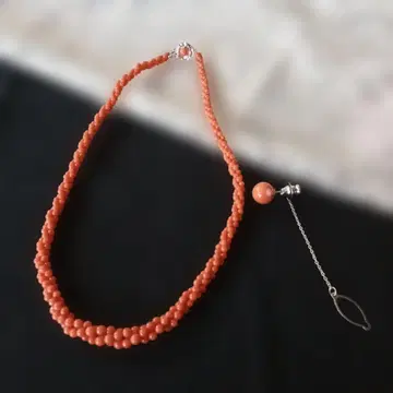 오렌지 코랄 3연 목걸이와 핀 세트