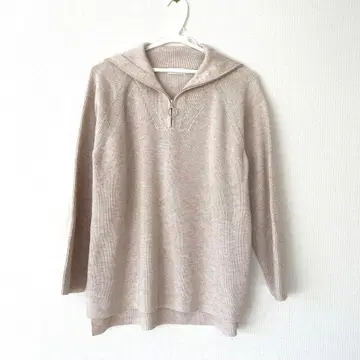 FENICE 페니체 지퍼 달린 베이지 리브 니트