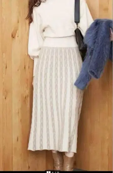 러그나문 LAGUNAMOON 다이아 무늬 핏앤플레어 니트 원피스