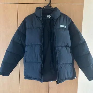 BROOKLYN 블랙 다운 자켓