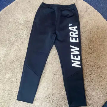 NEW ERA 블랙 조거 팬츠 SMALL