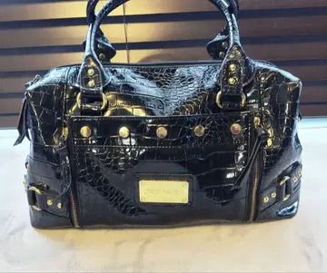 세실 맥비 악어 엠보싱 토트백 스터드 y2k 그런지 헤이세이 갸루