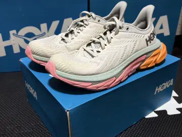 호카오네오네 HOKA CLIFTON EDGE 클리프톤 엣지