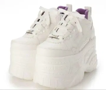 새상품급 YOSUKE 스니커즈 통굽 요스케 화이트 24.0cm