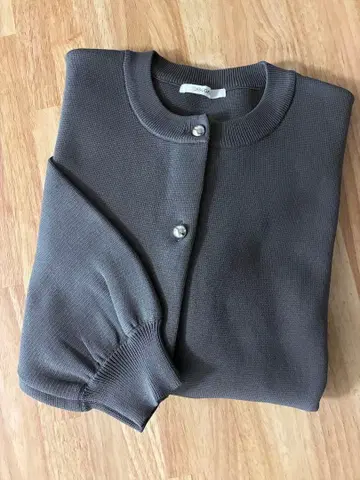 [ 새상품 ] DISCOAT 메탈 버튼 스폰디쉬 가디건