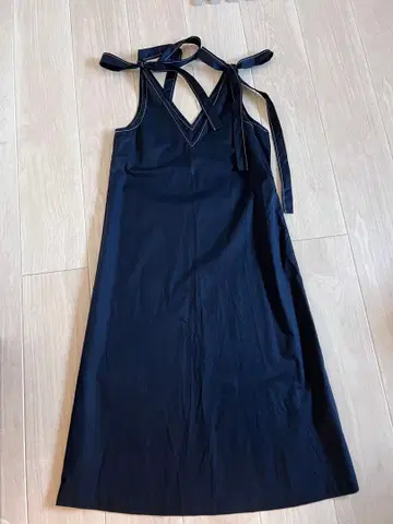 ELLIE 리본 숄더 원피스