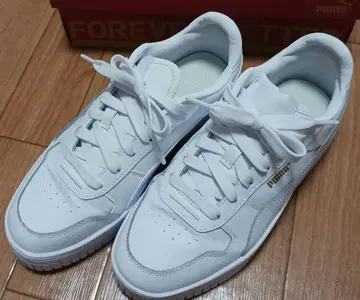 PUMA 화이트 스니커즈 25.0cm