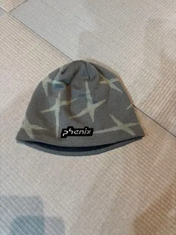 메루카리 한정 판매! phenix 그레이 니트 모자