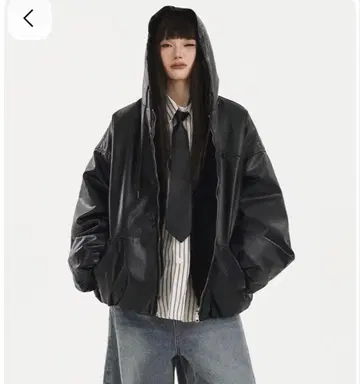 가격 인하 중 서두르세요 ZARA 인조 가죽 블루종 후드 자켓