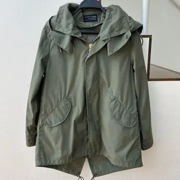 새상품급 이너 다운 포함 모즈 코트 DOORS