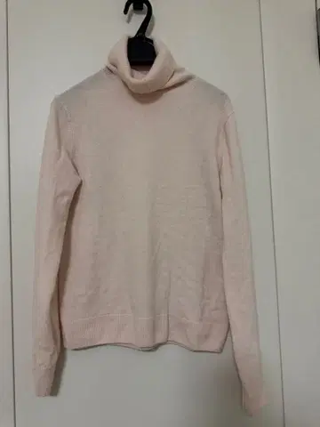 UNIQLO 핑크 터틀넥 캐시미어 스웨터 M