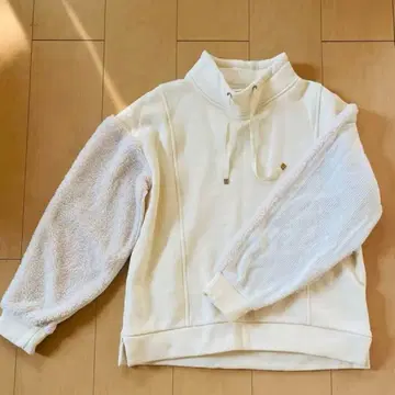 그레디 브릴리언트 AuieF 아위이에프 보아 맨투맨 트레이닝복