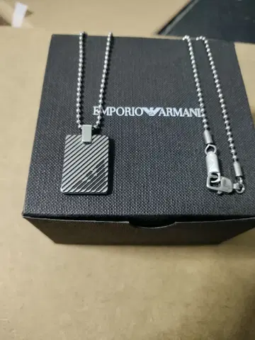 새상품급 ARMANI 아르마니 섀도우 이글 목걸이 이탈리아제 고급스러움