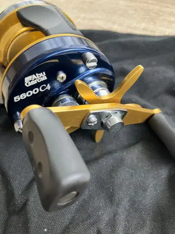 Abu Garcia 5600C4 ambassadeur 베이트 낚시릴