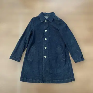 다크 블루 버튼 달린 롱 코트