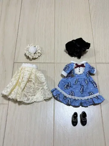 네오 브라이스 옷 갈아입기 의류 세트