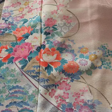 하나의 문양 이로도메소데 비익 없음 빅 사이즈 핑크 계열 꽃무늬 실크