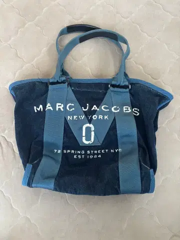 MARC JACOBS 토트백 다크 블루 데님 원단
