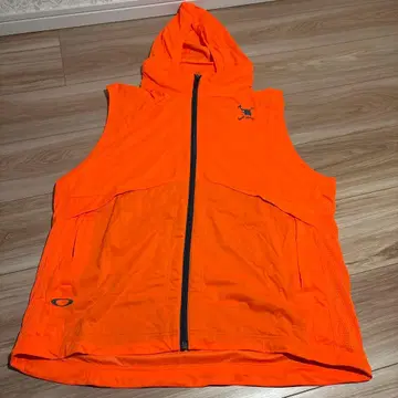 Oakley XL 오렌지 후드 부착 베스트