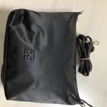 러셋 블랙 나일론 숄더백