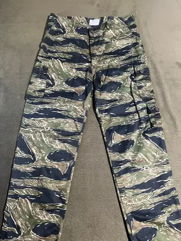 The REAL McCOY'S 타이거 카모 타드폴