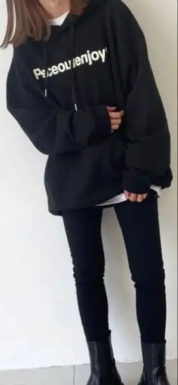 Pesceoutenjoy 블랙 후드티