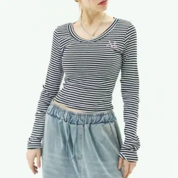 MUCENT 긴팔 보더 상의