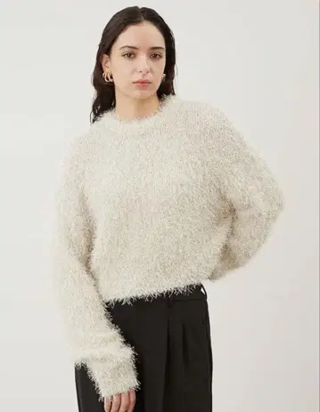 택 포함 미사용 새상품 Mila Owen 크루넥 샤기 니트 아이보리