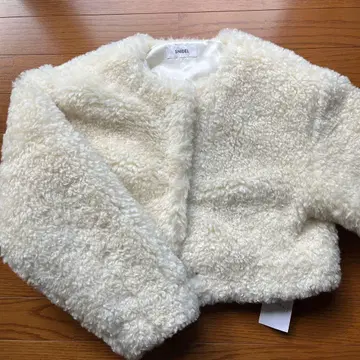 SNIDEL 아이보리 보아 자켓