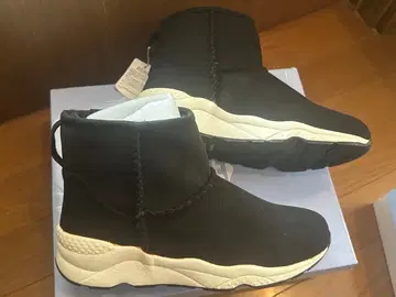 인챈티드 스웨이드 스니커즈 부츠 블랙 3L