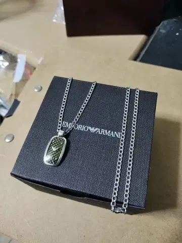 ARMANI 아르마니 카본 목걸이 이탈리아제 고급스러움