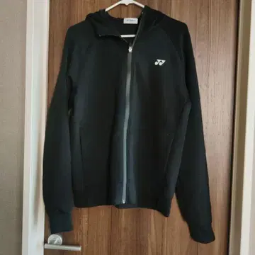 YONEX 저리풍 후드티 블랙