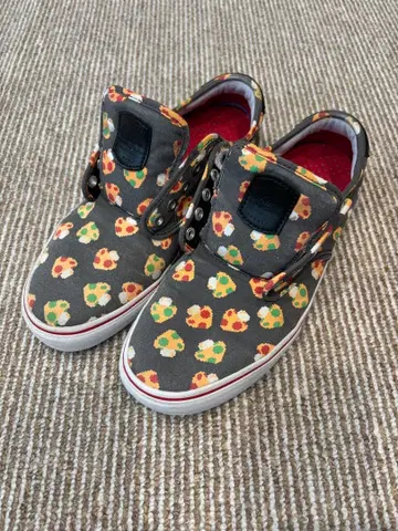 VANS 닌텐도 슈퍼 마리오 콜라보 스니커즈