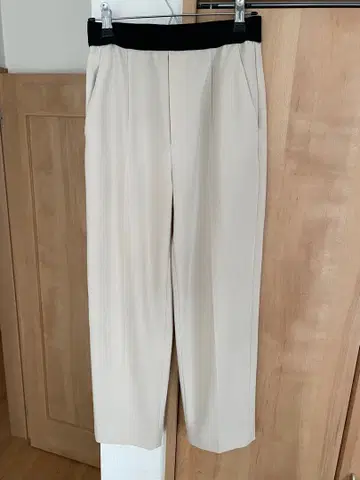 SHIPS 새틴 밴딩 테이퍼드 팬츠