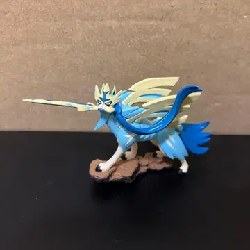 자시안 이로치 피규어