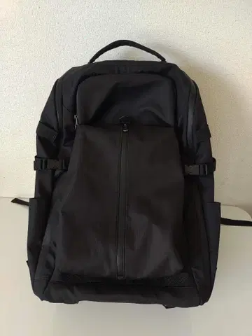 블랙 럭색 백팩