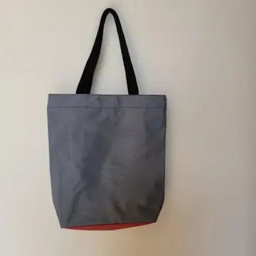 에르베샤 펠리에 스퀘어 토트