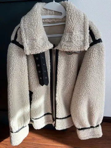 Ungrid 보아 자켓