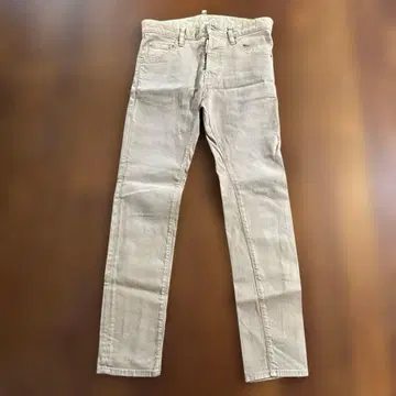 DSQUARED 2 COOL GUY JEAN 44